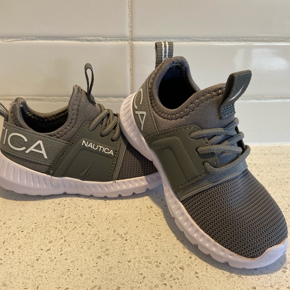 Nautica Gray Shoes for Kids size 6 Toddler - Picture 11 of 11